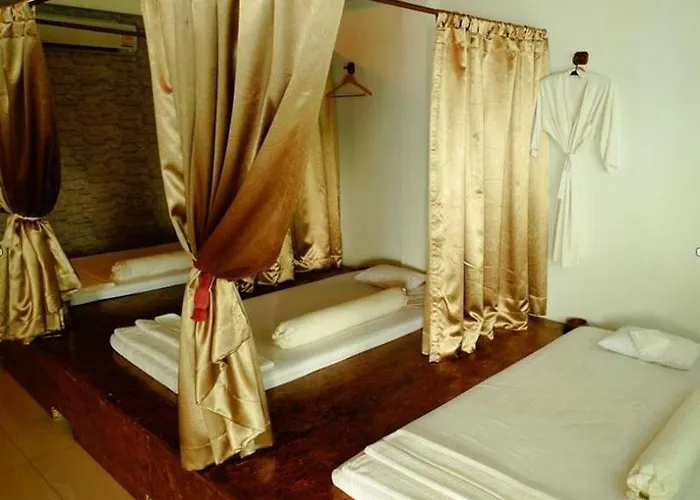 Saphan Krungthep Hostel Bangkok