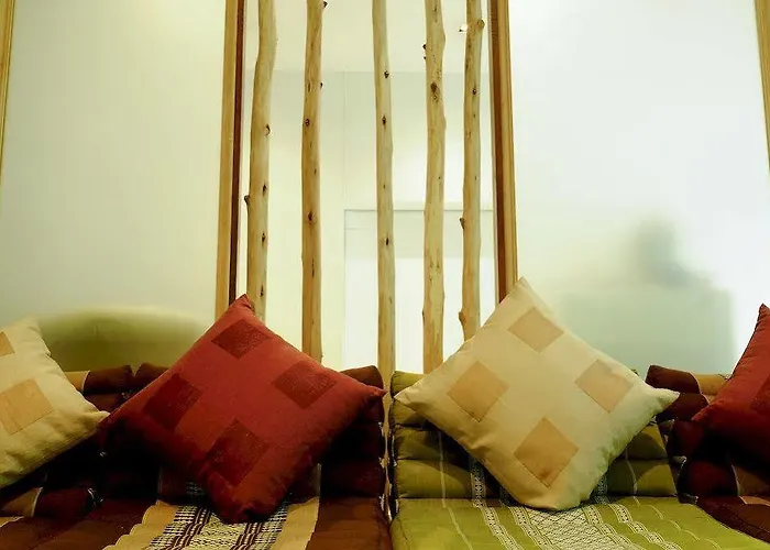 Saphan Krungthep Hostel